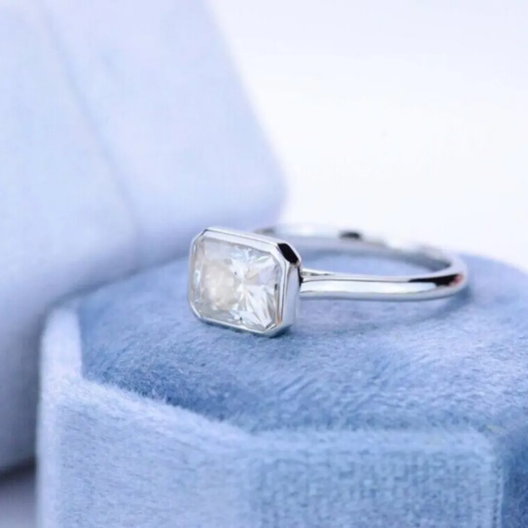 /public/photos/live/Solitaire Radiant Moissanite Timeless Engagement Ring 743 (2).webp